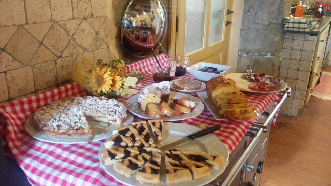 Casale Dei Gelsi Panzió Castiglione In Teverina Kültér fotó