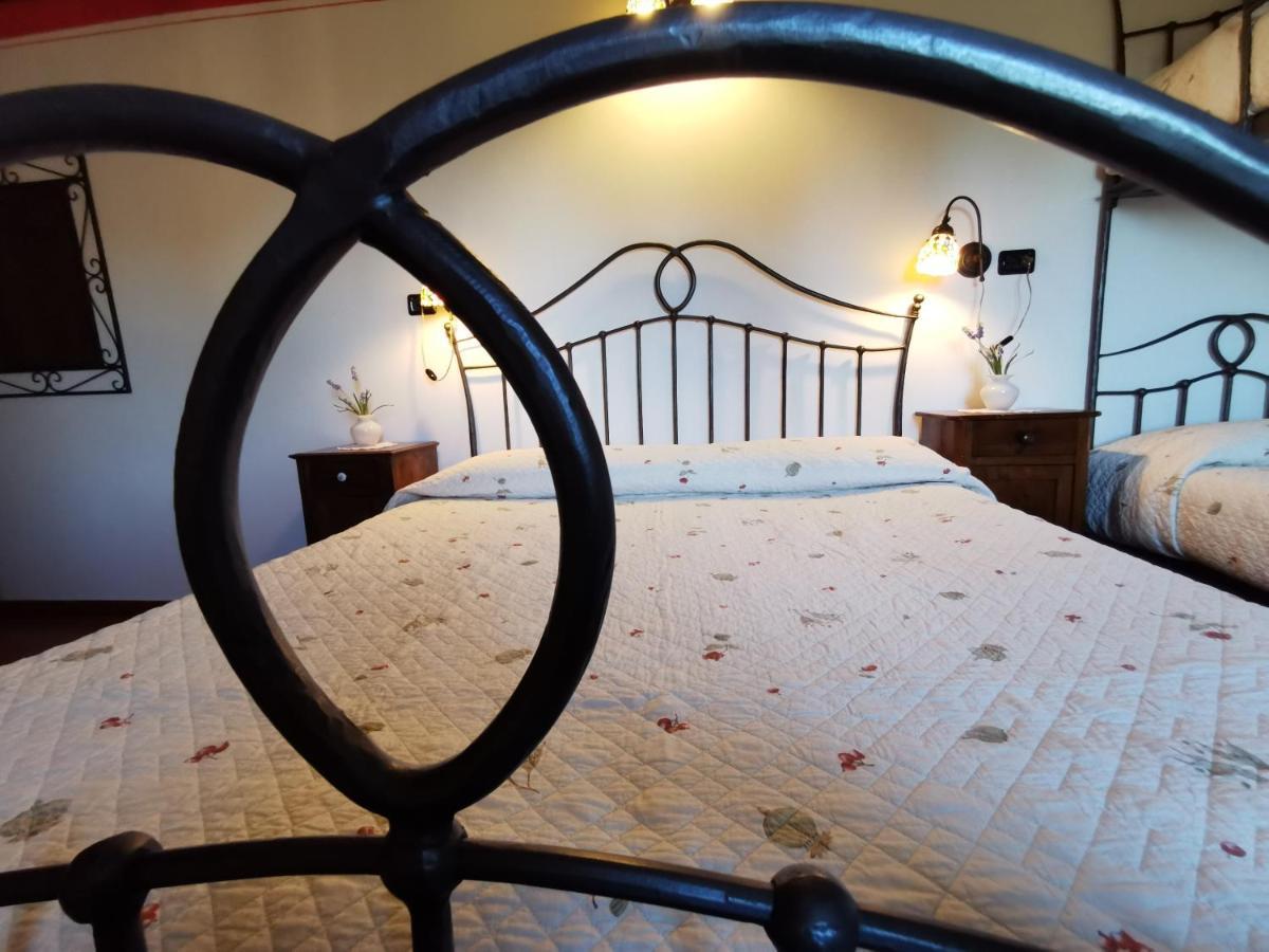 Casale Dei Gelsi Panzió Castiglione In Teverina Kültér fotó